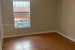 1725 W 60th St, Hialeah, FL 33012 - Photo 12