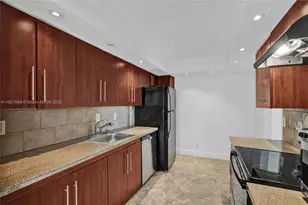 2401 S Ocean Dr, Hollywood, FL 33019 - Photo 10