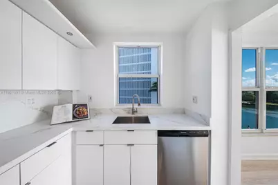 9100 W Bay Harbor Dr #5A, Bay Harbor Islands, FL 33154 - Photo 16