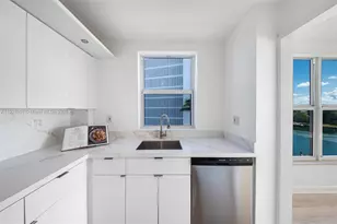 9100 W Bay Harbor Dr, Bay Harbor Islands, FL 33154 - Photo 16