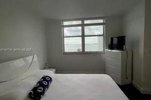 770 Claughton Island Dr, Miami, FL 33131 - Photo 16