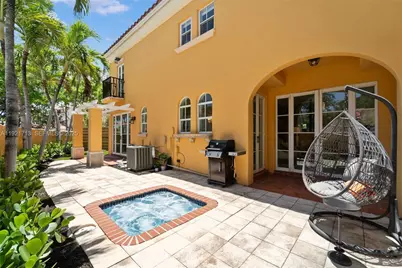 18475 NE 30th Pl, Aventura, FL 33160 - Photo 10