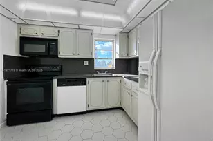 2200 E Hallandale Beach Blvd, Hallandale Beach, FL 33009 - Photo 6