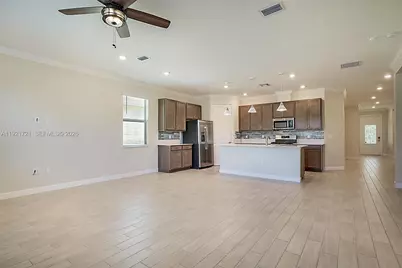 400 SE Mulberry Way, Port Saint Lucie, FL 34984 - Photo 6