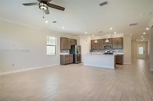 400 SE Mulberry Wy, Port Saint Lucie, FL 34984 - Photo 6