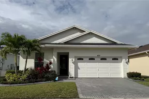 400 SE Mulberry Wy, Port Saint Lucie, FL 34984 - Photo 1