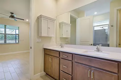 400 SE Mulberry Way, Port Saint Lucie, FL 34984 - Photo 20