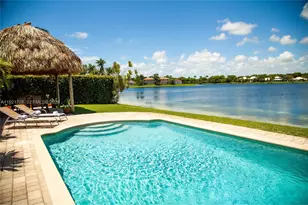 21320 SW 92nd Ave, Cutler Bay, FL 33189 - Photo 2