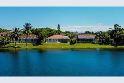 21320 SW 92nd Ave, Cutler Bay, FL 33189 - Photo 16