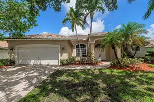 3843 Oak Ridge Cir, Weston, FL 33331 - Photo 1