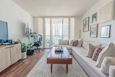 31 SE 5 St #1603, Miami, FL 33131 - Photo 12