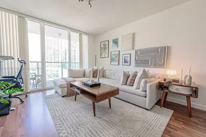 31 SE 5 St #1603, Miami, FL 33131 - Photo 14