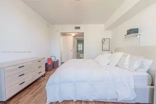 31 SE 5th St, Miami, FL 33131 - Photo 10