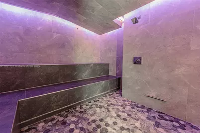 31 SE 5 St #1603, Miami, FL 33131 - Photo 22