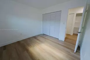 11316 Peachtree Dr, Miami, FL 33161 - Photo 8