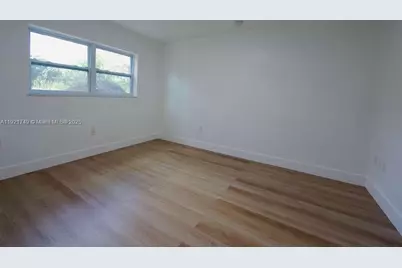 11316 Peachtree Dr #2, Miami, FL 33161 - Photo 12