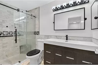 371 SW 8th St #2C, Boca Raton, FL 33432 - Photo 2