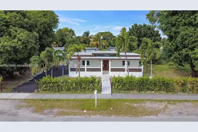 745 NW 140th St, Miami, FL 33168 - Photo 4
