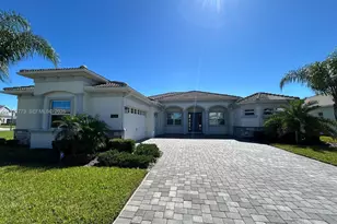 1424 Olympic Club Blvd, Other City - In The State Of Florida, FL 33896 - Photo 1