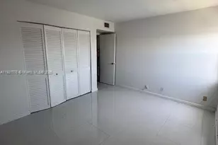 401 Golden Isles Dr, Hallandale Beach, FL 33009 - Photo 4