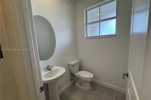 2622 SE 27th Ct, Homestead, FL 33035 - Photo 6