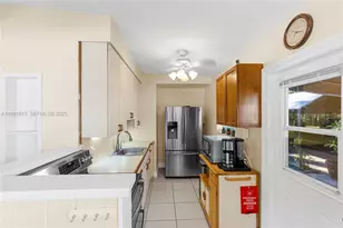 1410 NE 40th Ct, Pompano Beach, FL 33064 - Photo 10