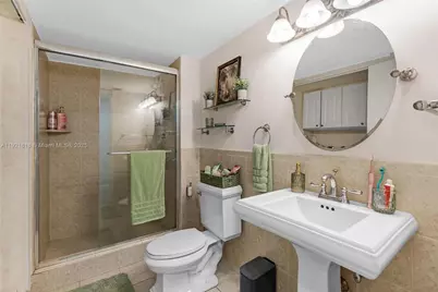 3210 SE 10th St #4D, Pompano Beach, FL 33062 - Photo 14