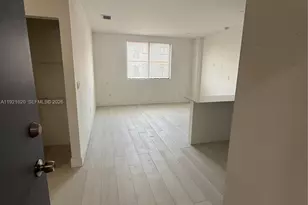 909 E 24th St, Hialeah, FL 33013 - Photo 4