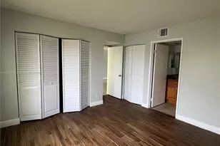 1477 Lake Crystal Dr, West Palm Beach, FL 33411 - Photo 8