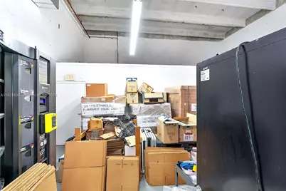 8450 NW 68 St, Doral, FL 33166 - Photo 36