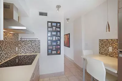 245 18th St #902, Miami Beach, FL 33139 - Photo 28