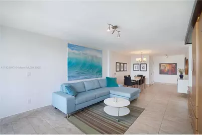 245 18th St #902, Miami Beach, FL 33139 - Photo 10