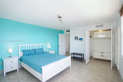 245 18th St #902, Miami Beach, FL 33139 - Photo 32