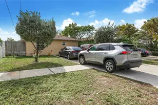 219 NW 7th Ct, Hallandale Beach, FL 33009 - Photo 14