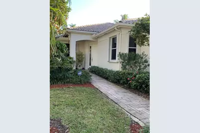 2518 Bay Pointe Ct, Weston, FL 33327 - Photo 4