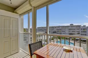330 SE 2nd St, Hallandale Beach, FL 33009 - Photo 34