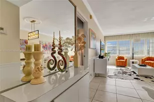 330 SE 2nd St, Hallandale Beach, FL 33009 - Photo 28