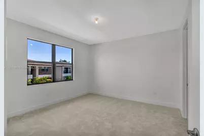 8286 Fishers Island Way, Boca Raton, FL 33434 - Photo 32