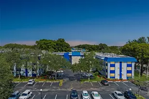 3140 Holiday Springs Blvd, Margate, FL 33063 - Photo 6