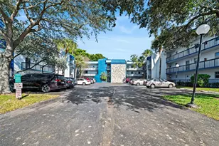 3140 Holiday Springs Blvd, Margate, FL 33063 - Photo 10