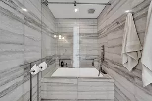 18975 Collins Ave, Sunny Isles Beach, FL 33160 - Photo 20