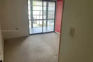 911 NE 199th St, Miami, FL 33179 - Photo 14