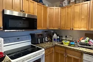 13655 NE 10th Ave, North Miami, FL 33161 - Photo 8