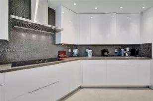 21200 The Point, Aventura, FL 33180 - Photo 44