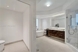 21200 The Point, Aventura, FL 33180 - Photo 66