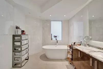 21200 The Point #403, Aventura, FL 33180 - Photo 70