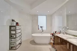 21200 The Point, Aventura, FL 33180 - Photo 70