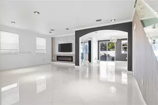 2424 SW 152nd Path, Miami, FL 33185 - Photo 2