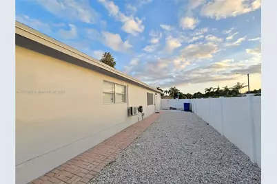6571 Park St, Hollywood, FL 33024 - Photo 34