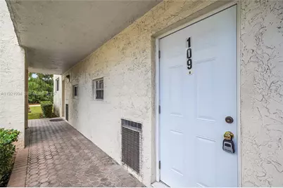 8940 S Hollybrook Blvd #109, Pembroke Pines, FL 33025 - Photo 2